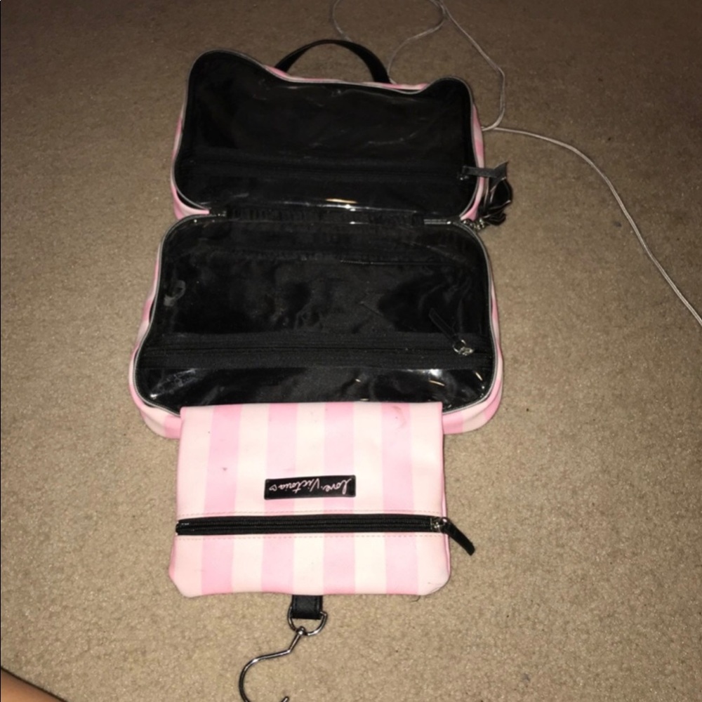 Makeup bag